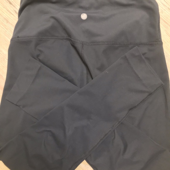 YOGALICIOUS BRAND LEGGINGS SIZE SMALL DARK GRAY - Picture 7 of 7